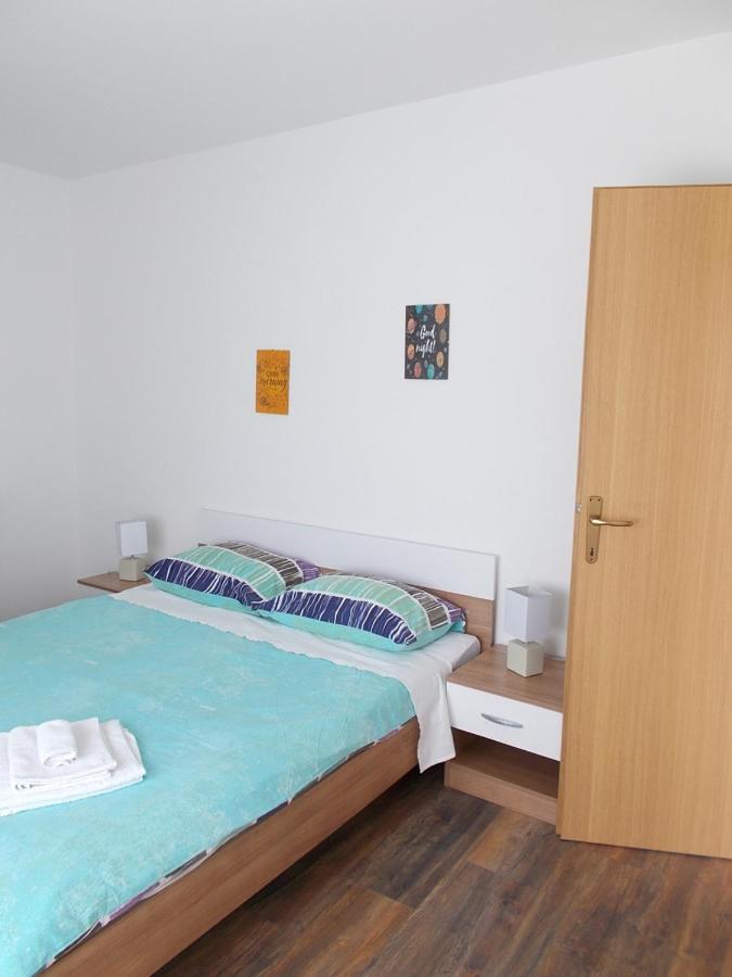 Apartment Oreskovic 克尔克 外观 照片