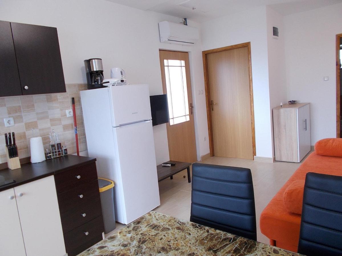 Apartment Oreskovic 克尔克 外观 照片