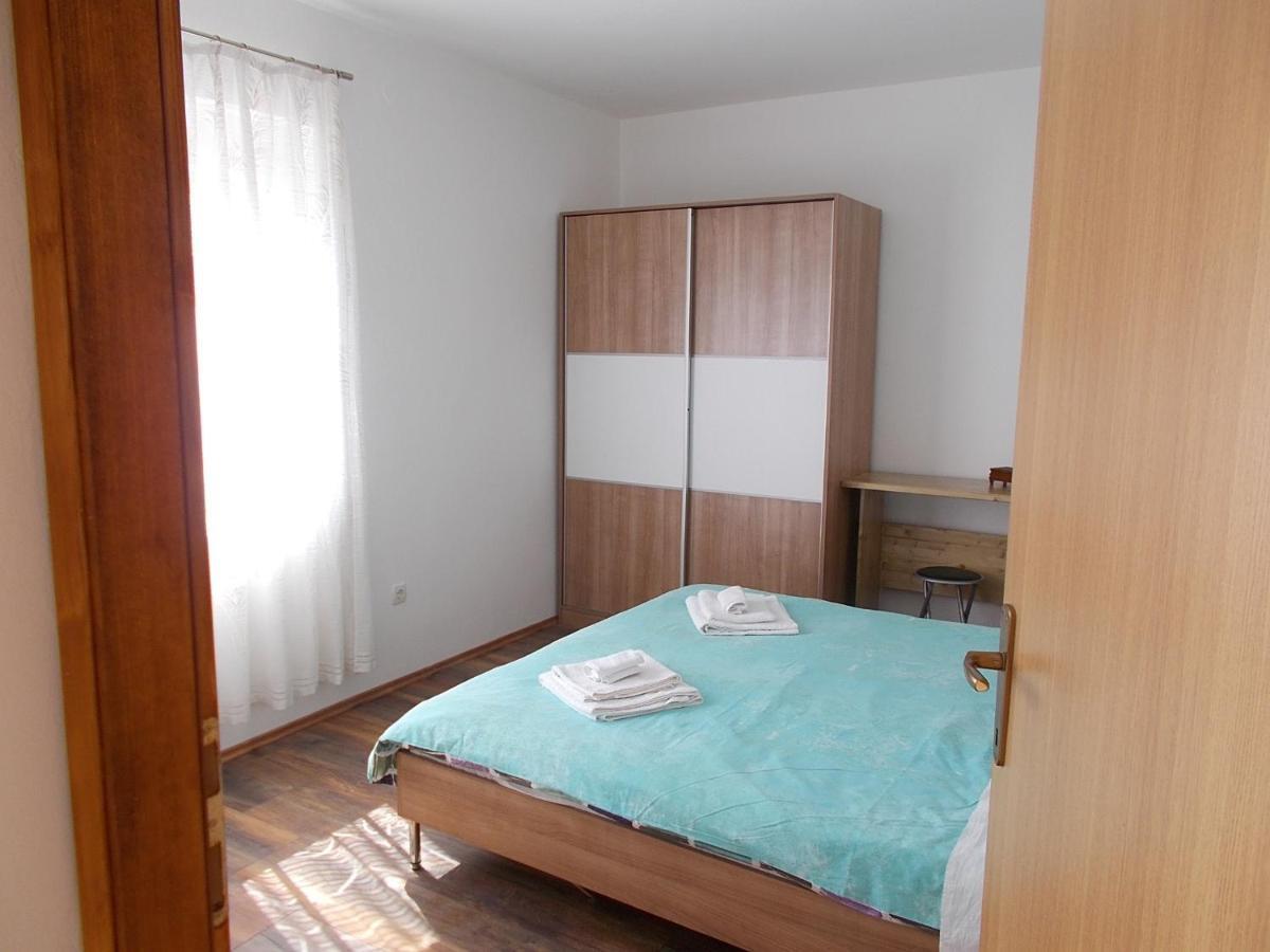 Apartment Oreskovic 克尔克 外观 照片
