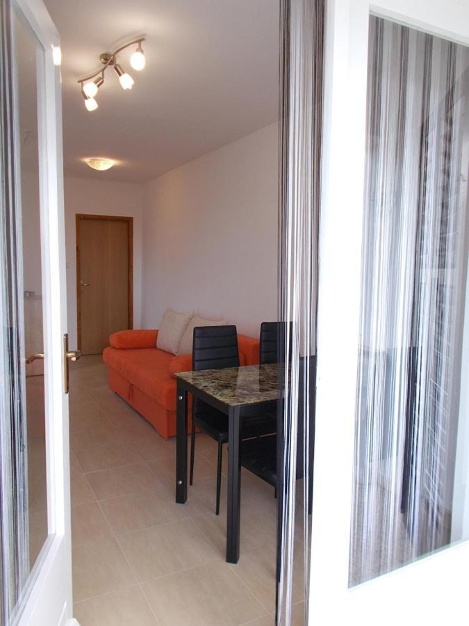 Apartment Oreskovic 克尔克 外观 照片
